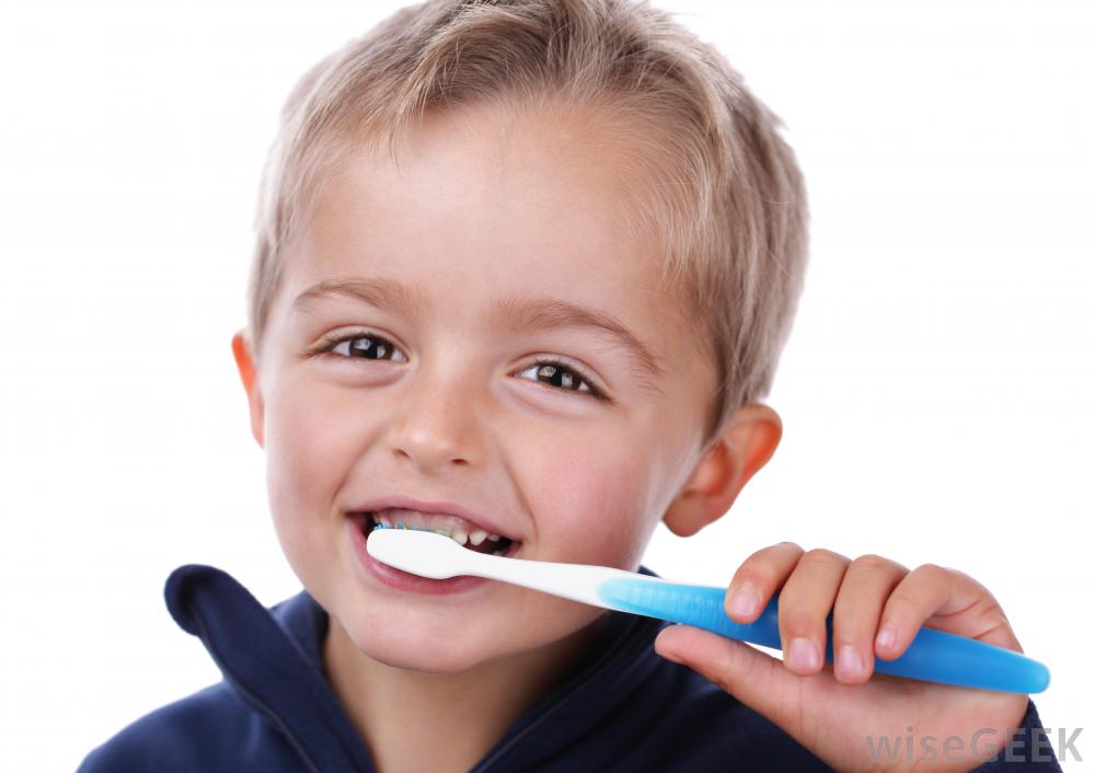 kid brushing teeth halloween dental tip